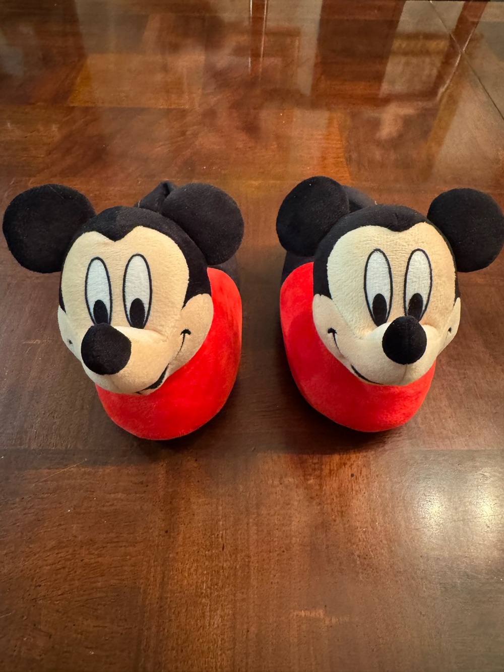 Vintage Kids Size 9/10 Mickey Mouse 3D Plush Soft Plush Slippers Shoes